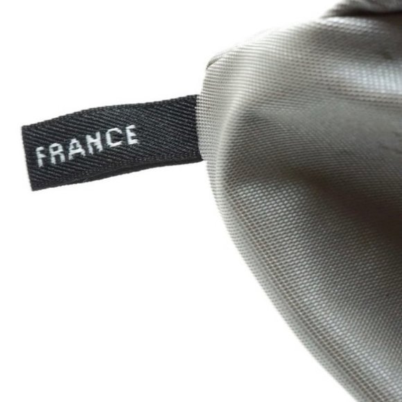 SALE! RARE - PREOWNED Chanel Silicone Gray Handbag - Picture 4 of 16